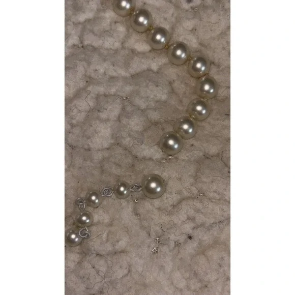 Majorica Set of Pearls: Double Strand Necklace, Need Repair Clasp Rhinestones - Picture 3 of 6